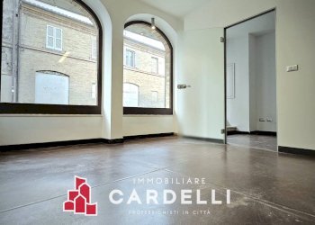 Locale Commerciale c.so garibaldi, Porto San Giorgio - foto 3