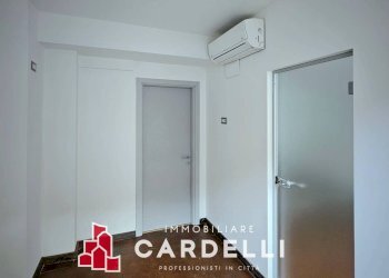 Locale Commerciale c.so garibaldi, Porto San Giorgio - foto 12