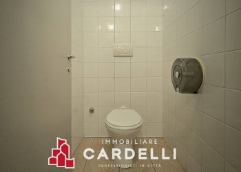 Locale Commerciale c.so garibaldi, Porto San Giorgio - foto 15