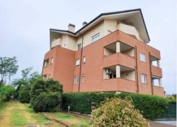 Three-room apartment via Restelli, Legnano - photo 1