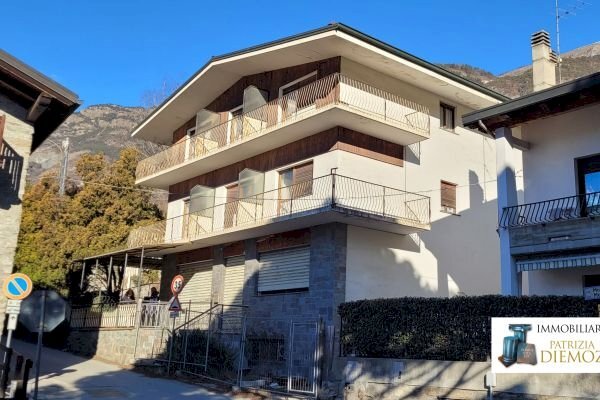 Commercial Premises loc. Ecrevin, Saint-Vincent - photo 1