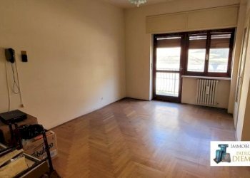 Locale Commerciale loc. Ecrevin, Saint-Vincent - foto 8