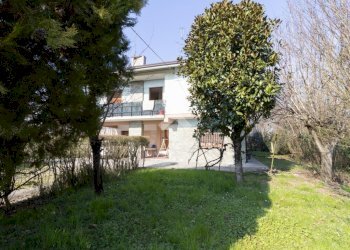 Villa Via Due Ponti, Carpi - foto 4
