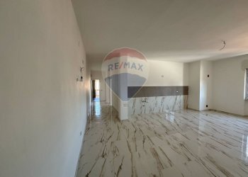 Three-room apartment via Giovanni Pascoli, Battipaglia - photo 5
