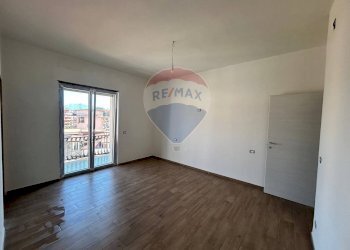 Three-room apartment via Giovanni Pascoli, Battipaglia - photo 8