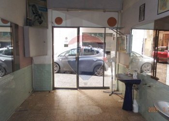 Negozio vico Giardinetto, Napoli - foto 11