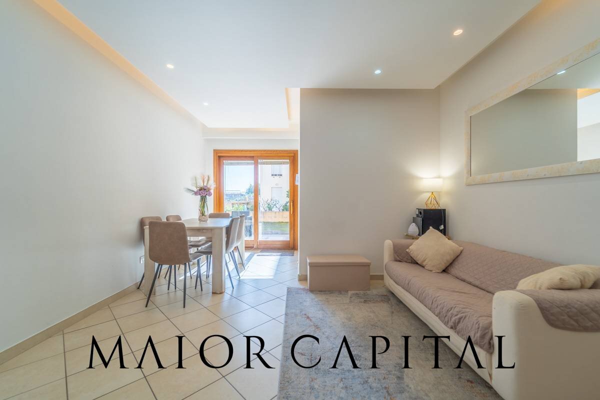 Three-room apartment Via del Topazio, Olbia - photo 1