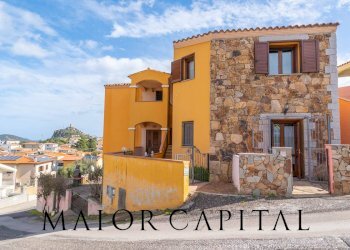 Villa a Schiera via Grazia Deledda, Posada - foto 1