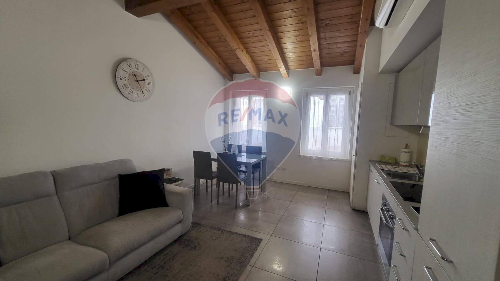 Three-room apartment Via Contrada Grande, Casnate con Bernate - photo 1