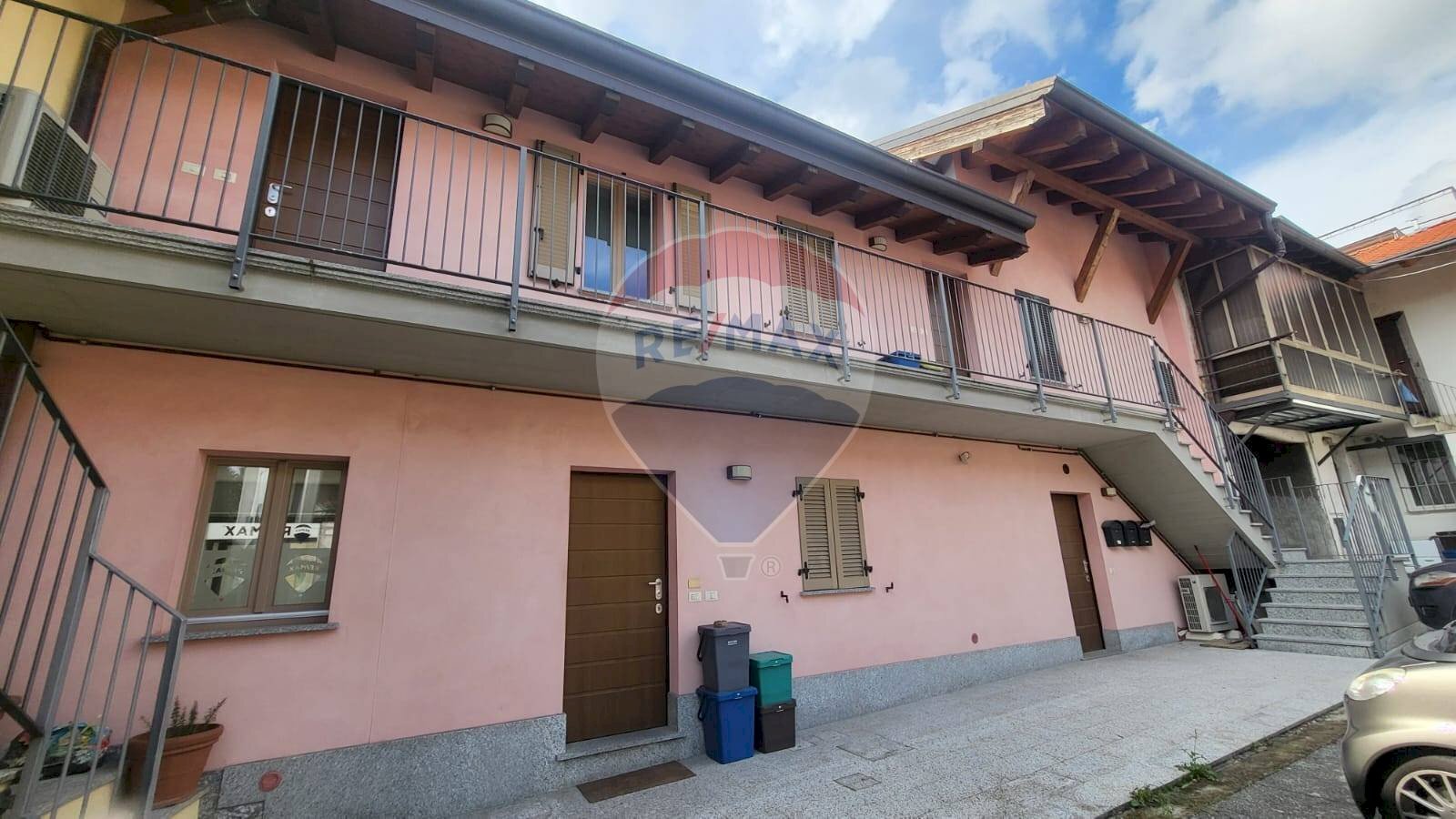 Three-room apartment Via Contrada Grande, Casnate con Bernate - photo 2
