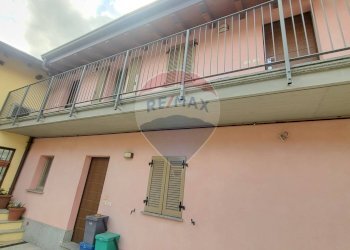 Two-room apartment via Contrada Grande, Casnate con Bernate - photo 2