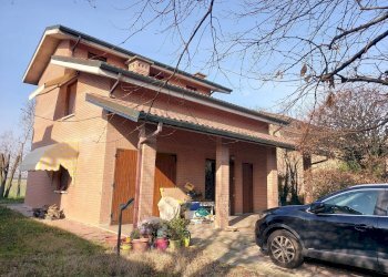 Casa indipendente Via Della Marasca, Ferrara (zona Pontegradella) - foto 1