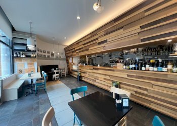 Attività Commerciale Piazza Sacrati, Ferrara (zona Centro Storico) - foto 1