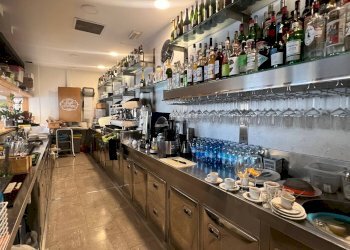 Attività Commerciale Piazza Sacrati, Ferrara (zona Centro Storico) - foto 12