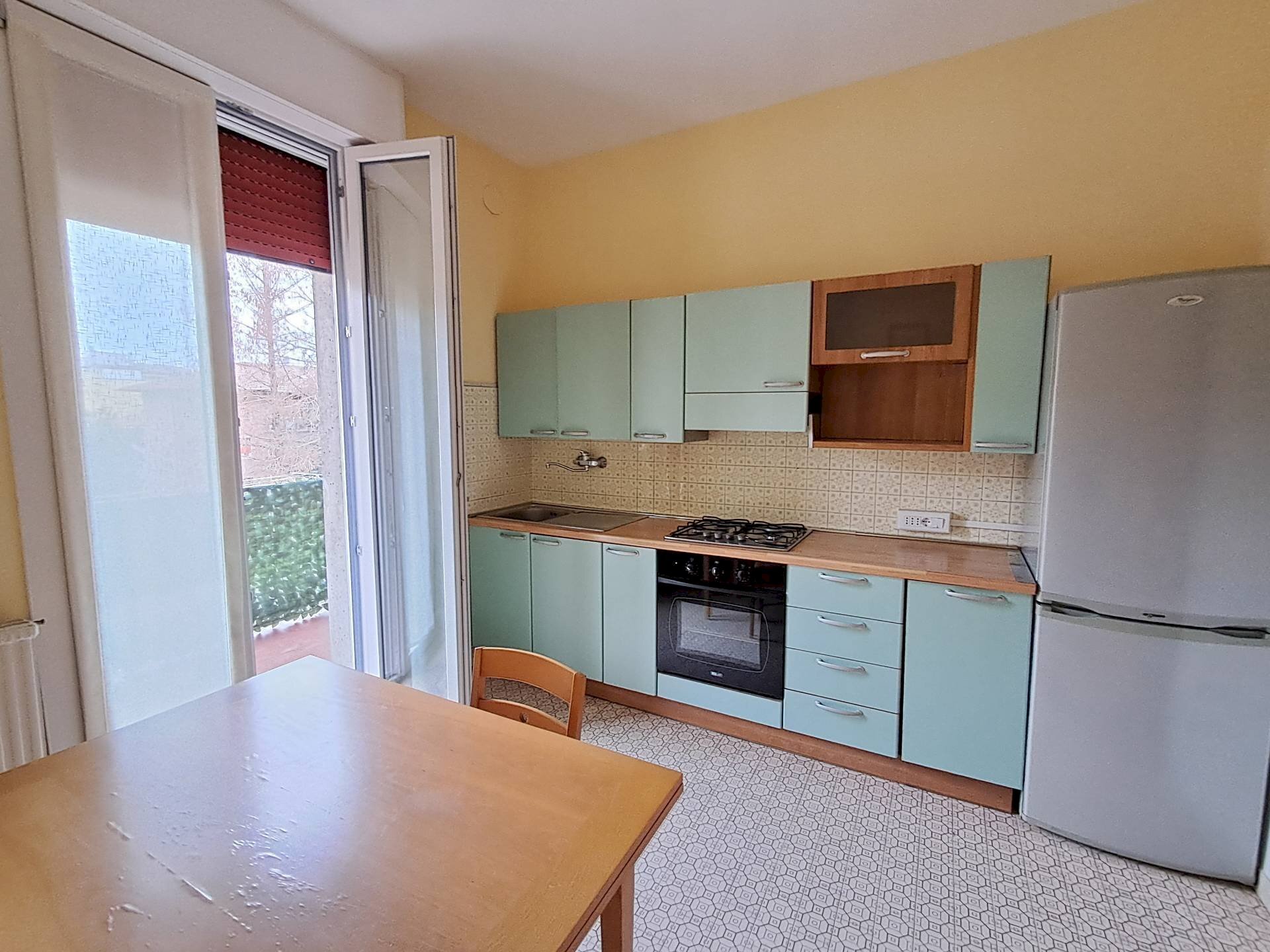 Four-room apartment Via Beata Lucia Da Narni, Ferrara (neighborhood Entro Mura) - photo 2
