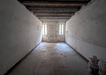 Casa indipendente Via Ripagrande, Ferrara (zona Entro Mura) - foto 1