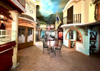 Locale Commerciale Via Ortigara, Ferrara (zona Entro Mura) - foto 1