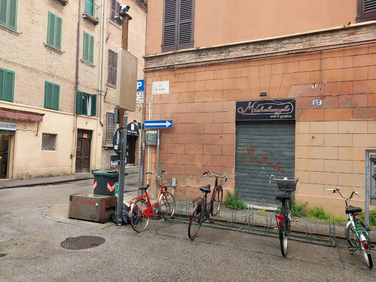 Commercial Premises Via Voltapaletto, Ferrara (neighborhood Centro Storico) - photo 3