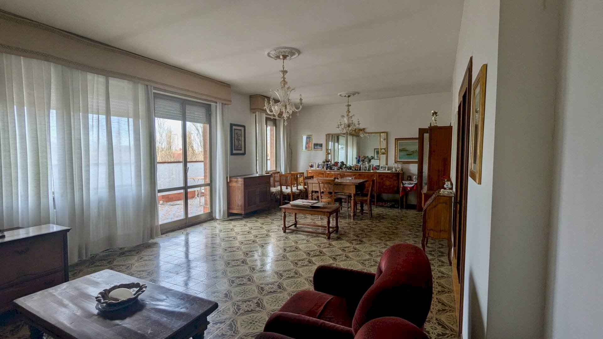 Attic Piazza XXIV Maggio, Ferrara (neighborhood Entro Mura) - photo 1