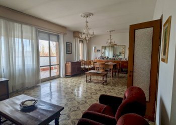 Attico Piazza XXIV Maggio, Ferrara (zona Entro Mura) - foto 4