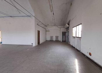 Interno non residenziale - Negozio strada Statale Romana Nord, 116, Carpi - foto 3