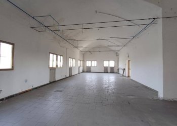 Interno non residenziale - Negozio strada Statale Romana Nord, 116, Carpi - foto 5