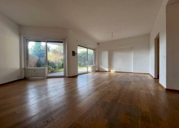 Stanza non arredata - Appartamento via di Villa Betania, 31, Roma - foto 2