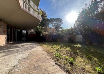 Giardino - Appartamento via di Villa Betania, 31, Roma - foto 1