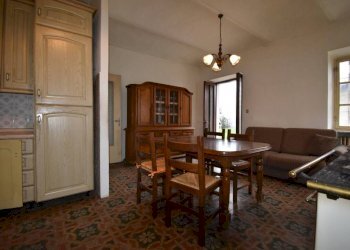 Salone - Rustico piazza Anita Garibaldi, Vigliano d'Asti - foto 6