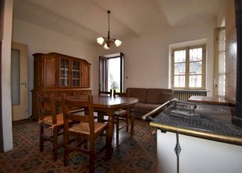 Salone - Rustico piazza Anita Garibaldi, Vigliano d'Asti - foto 7