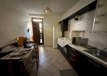 Cucina - Casa indipendente via Novara, 10, Casorate Sempione - foto 2