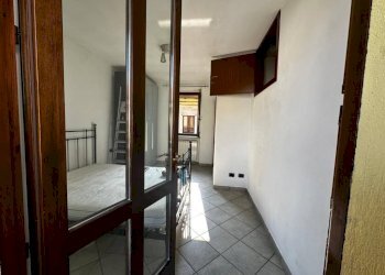 Camera da letto - Casa indipendente via Novara, 10, Casorate Sempione - foto 9