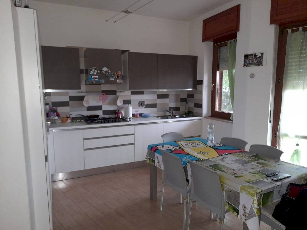 Cucina - Four-room apartment piazza Sant'Alessandro, Calosso - photo 2