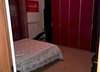 Camera da letto - Four-room apartment piazza Sant'Alessandro, Calosso - photo 7