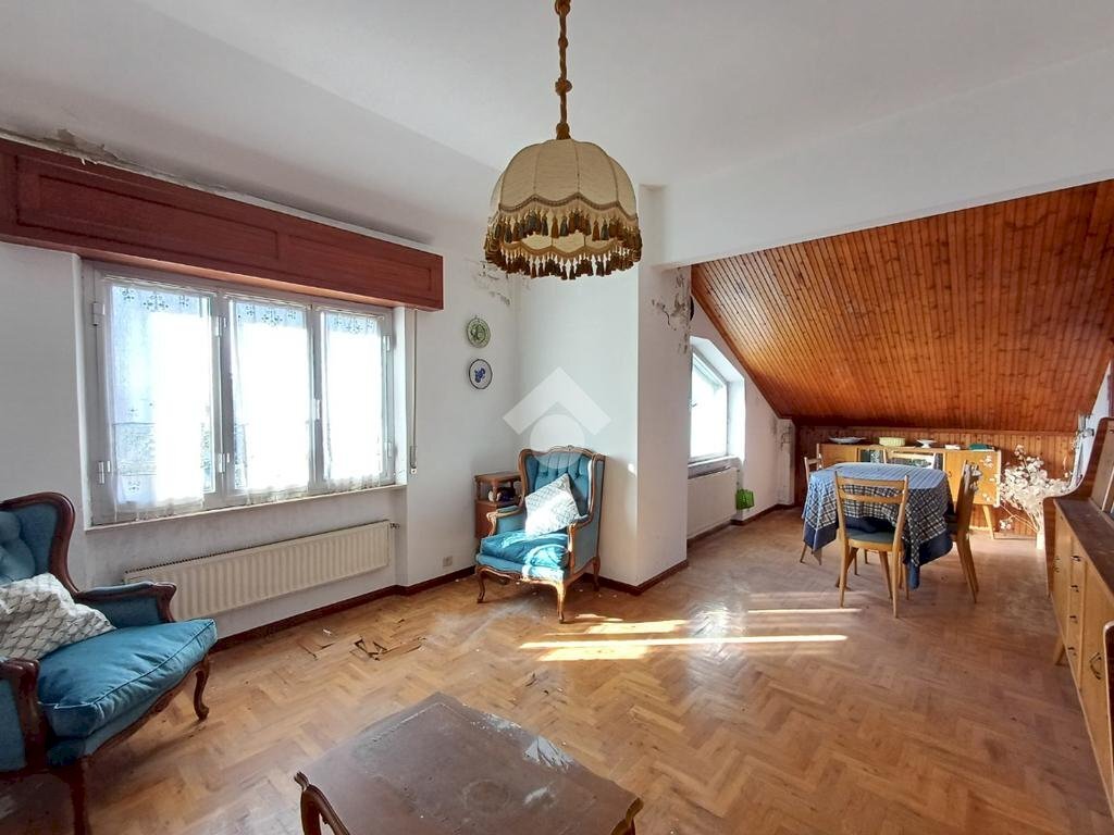 Four-room apartment Via Alla Vittoria, Busalla - photo 1