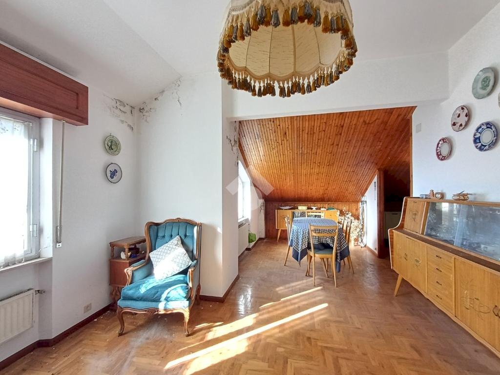Four-room apartment Via Alla Vittoria, Busalla - photo 3