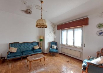 Four-room apartment Via Alla Vittoria, Busalla - photo 2