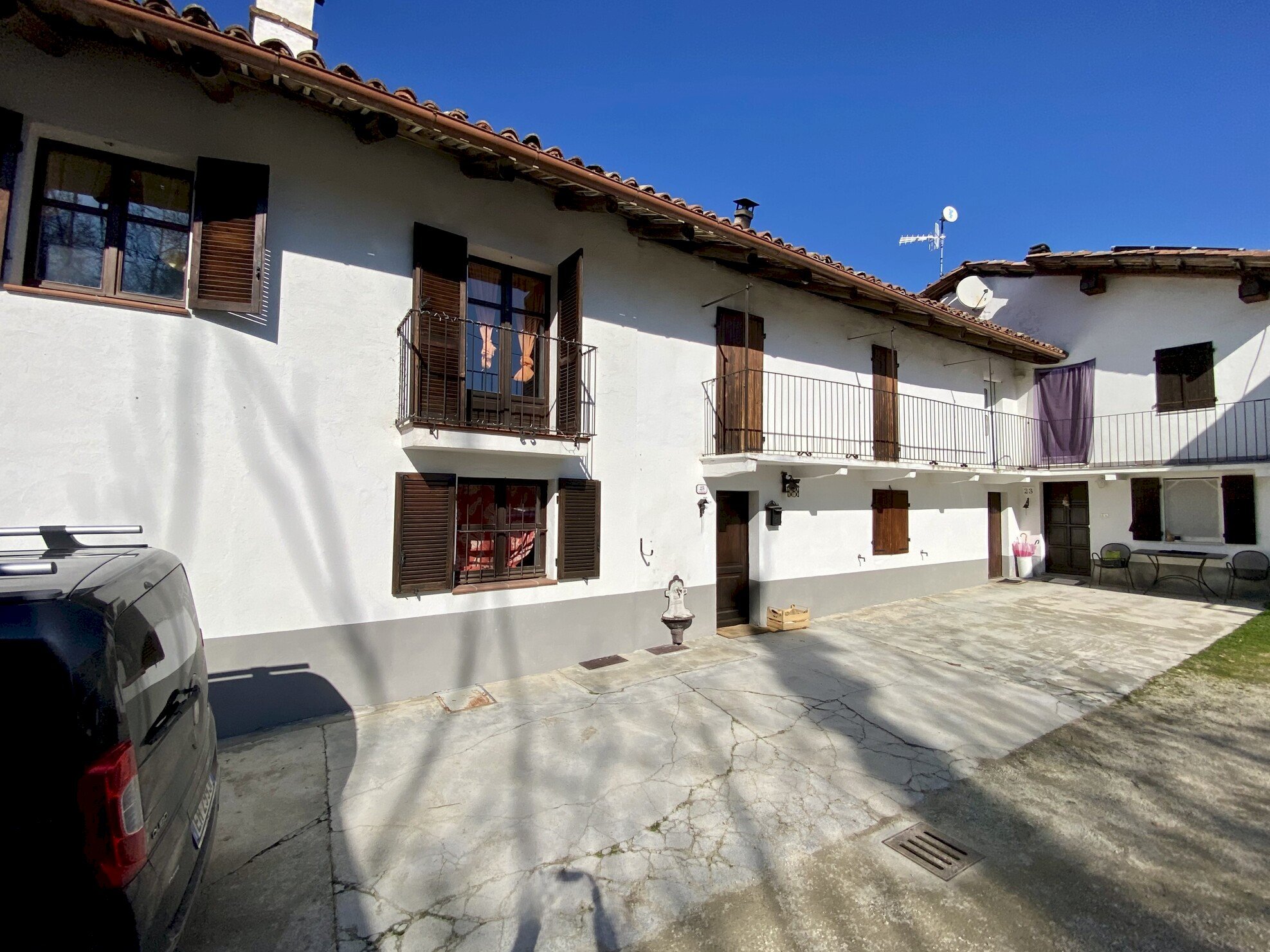 Independent house Montelupo Albese - photo 1