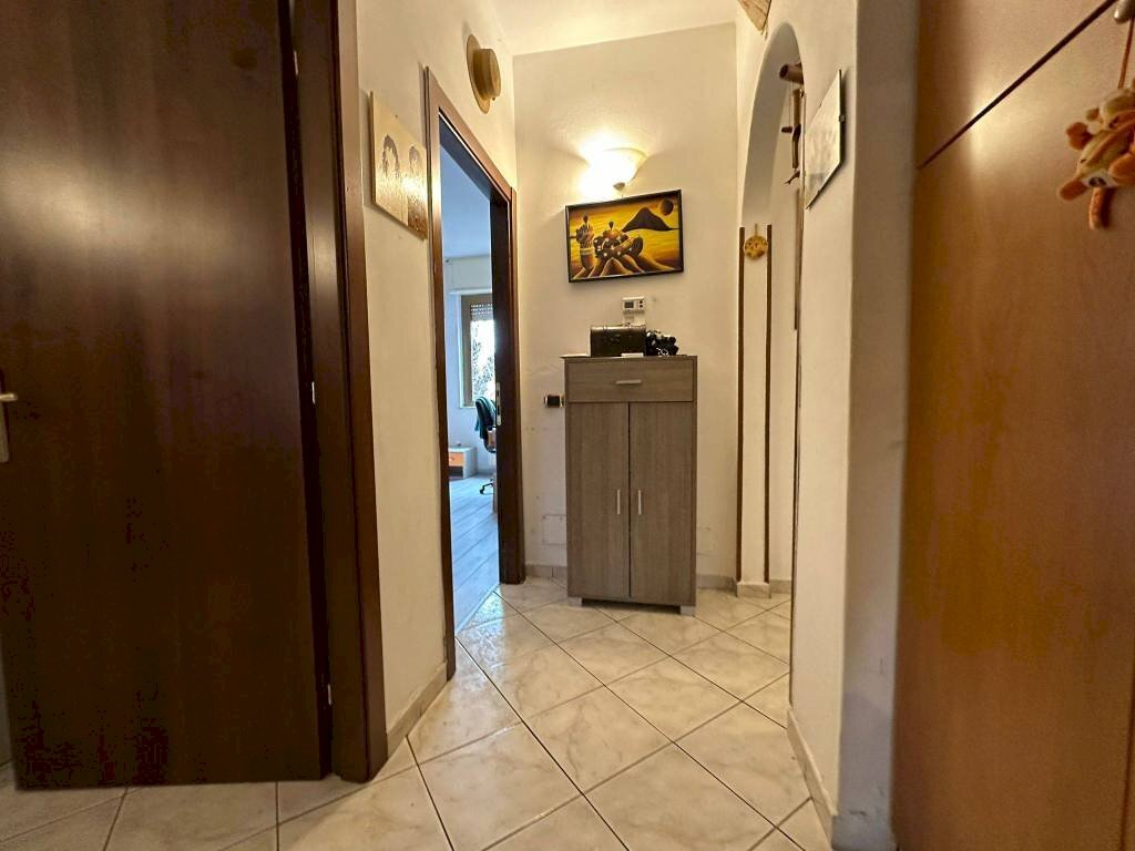 Corridoio - Trilocale via Torino, 51, Gallarate - foto 3