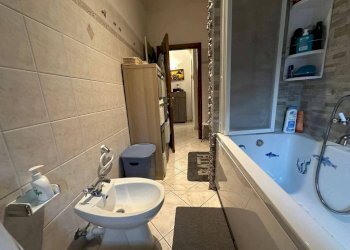 Bagno - Three-room apartment via Torino, 51, Gallarate - photo 20