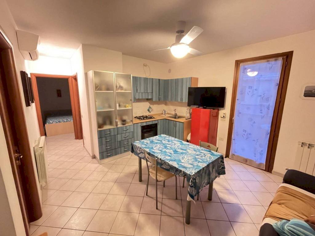 Salone - Four-room apartment via Valle Giralda, Ravenna (neighborhood Porto Corsini) - photo 1