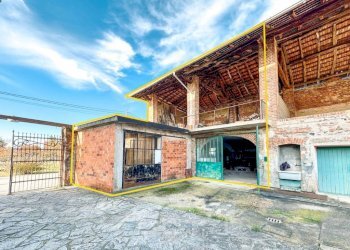 Facciata - Rustico via Dante, 4, Roasio - foto 2