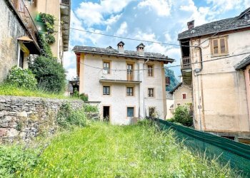 Giardino - Trilocale Località Centro, Cervatto - foto 1