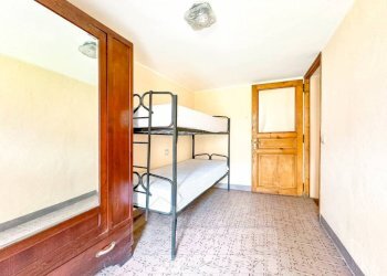 Camera da letto - Trilocale Località Centro, Cervatto - foto 8