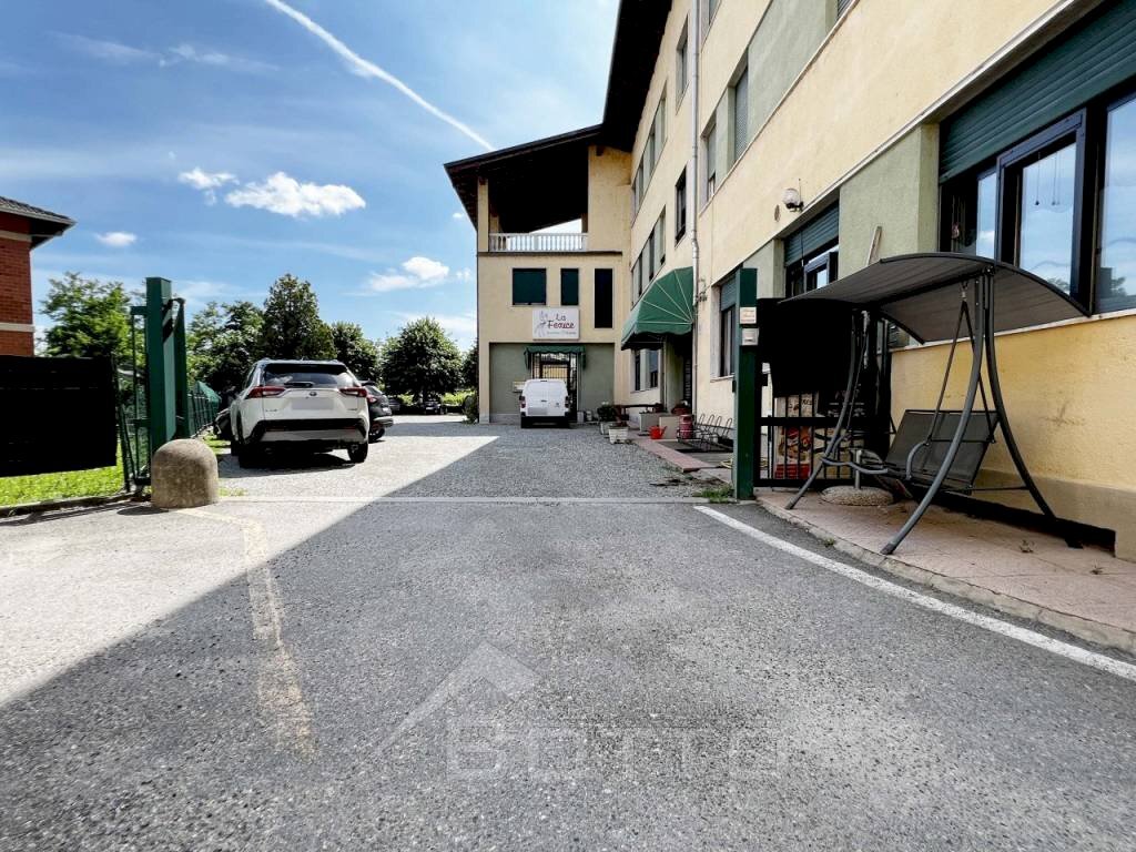 hotel vendita grignasco retro - Stable - Palace via IV Novmbre, 8, Grignasco - photo 2