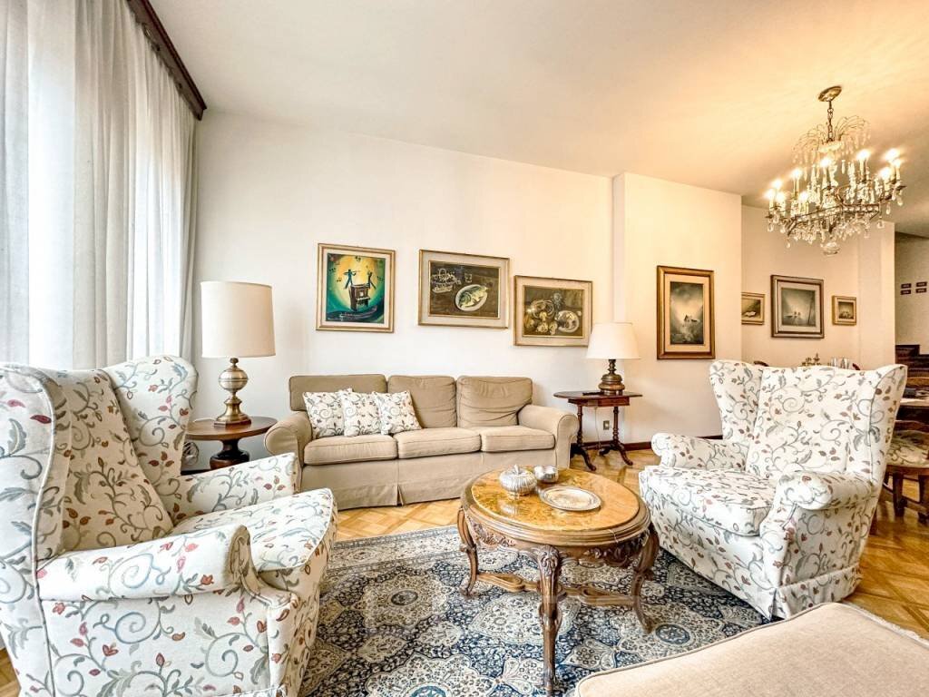 Salone - Quadrilocale corso Giuseppe Garibaldi 21, Gattinara - foto 3