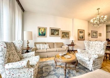 Salone - Quadrilocale corso Giuseppe Garibaldi 21, Gattinara - foto 3