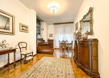 Salone - Quadrilocale corso Giuseppe Garibaldi 21, Gattinara - foto 5