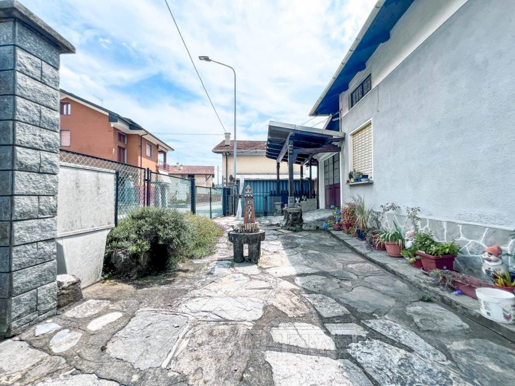 appartamento vendita quarona 2 wmk 0 - Bilocale via alla Noca 4, Quarona - foto 2