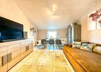 Salone - Quadrilocale via Ducale 15, Serravalle Sesia - foto 1